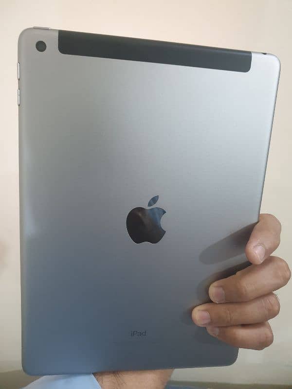 IPAD 5TH GENERATION 128GB 2