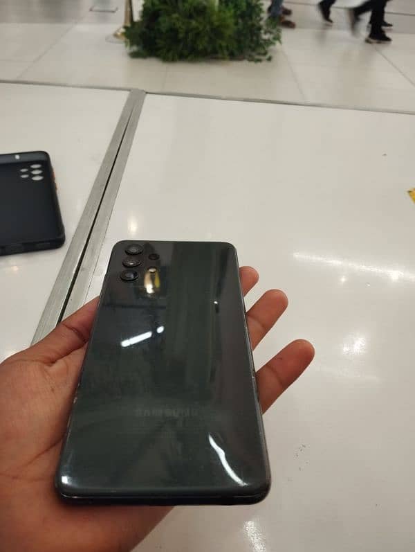 Samsung A32 with box 1