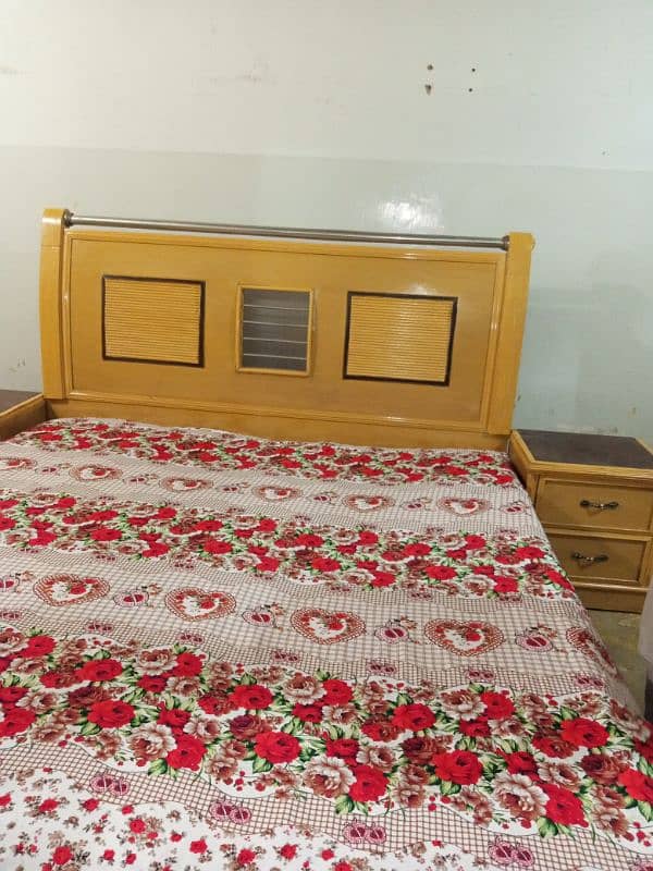 Bed Set with Dressing Table 4