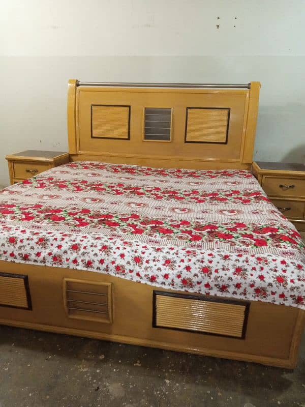 Bed Set with Dressing Table 8