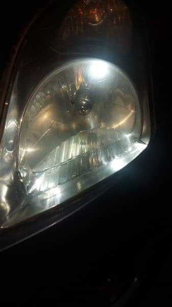 Suzuki Swift headlights in good condition 4