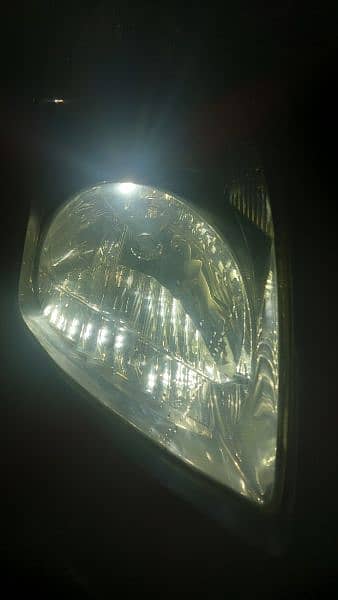 Suzuki Swift headlights in good condition 5