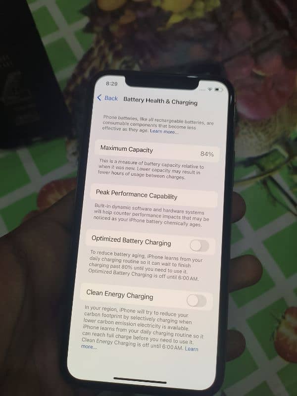 Iphone 11 pro,factory unlocked,256,gold color, all ok 3