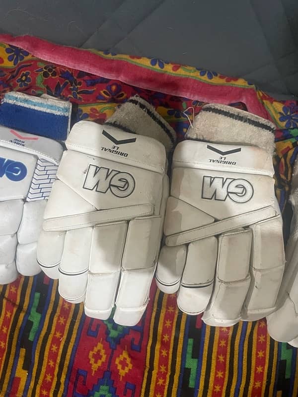 3 pairs of original cricket gloves 3