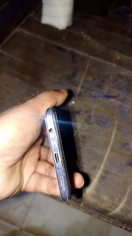 oppo F15 10/ 10 condition 3