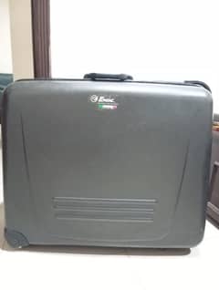 Imported Luggage bag purchased by Dubai.