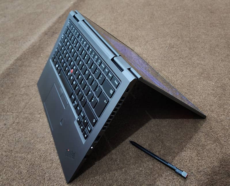 Lenovo Yoga X1 (4th Gen) Core i7 8th Gen 9