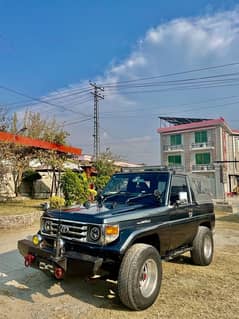 Toyota Land Cruiser 1990