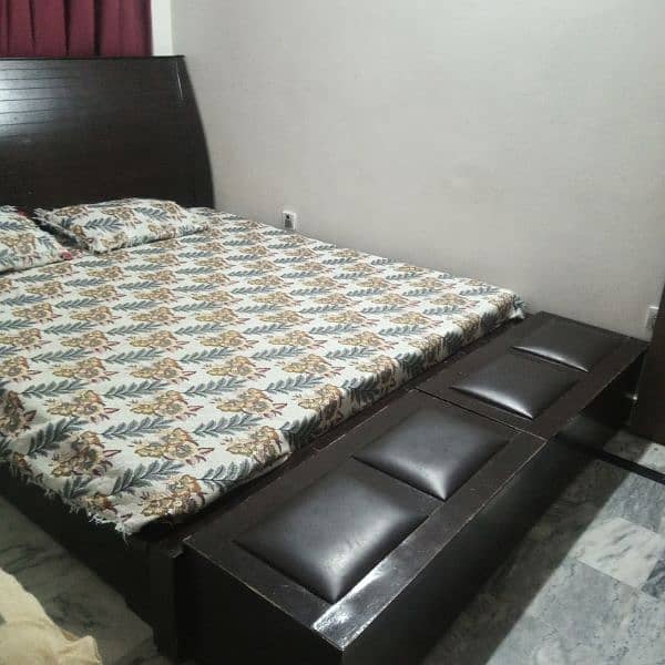 bed+2 side tables+ dressing table+ bed front sofa plus storage) 2