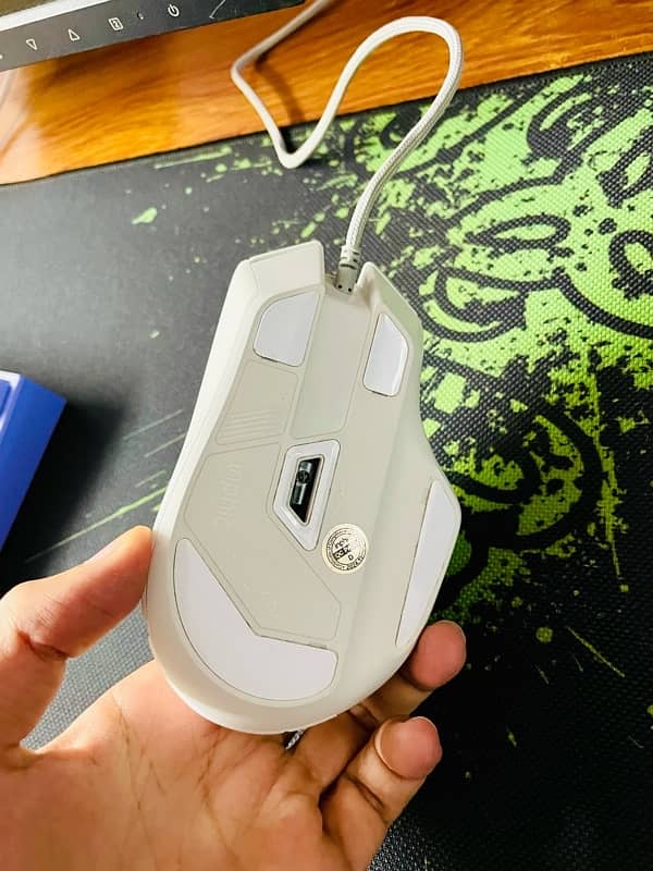 INPHIC PG1 Gaming mouse 1