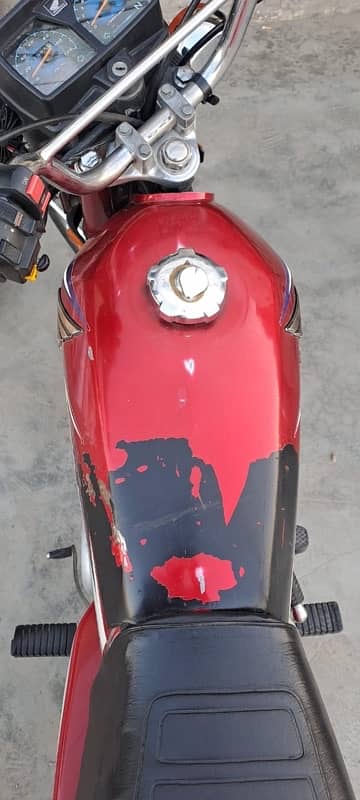 red honda 125 11