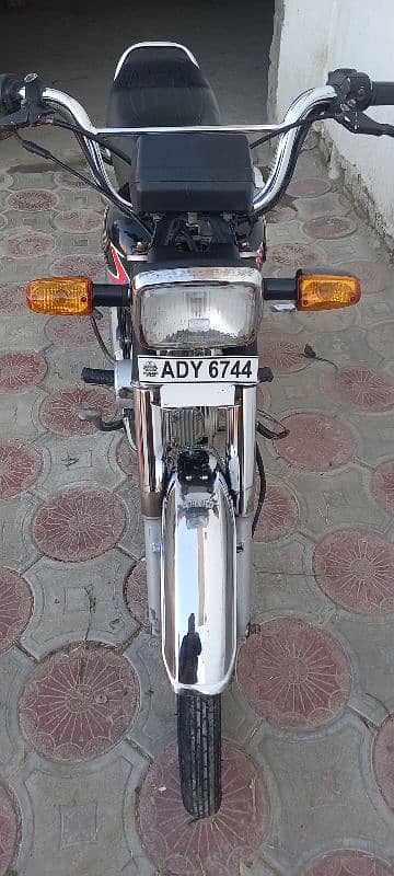 Honda CD70 2021 model urgent sale number 03008040075 4