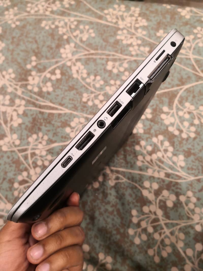 HP EliteBook 4