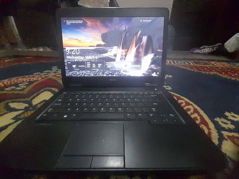 dell core i5 urgent sale. cnt num 03189417278 0