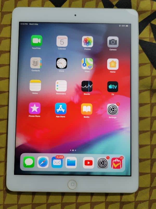 Apple iPad Air 1st Gen 2