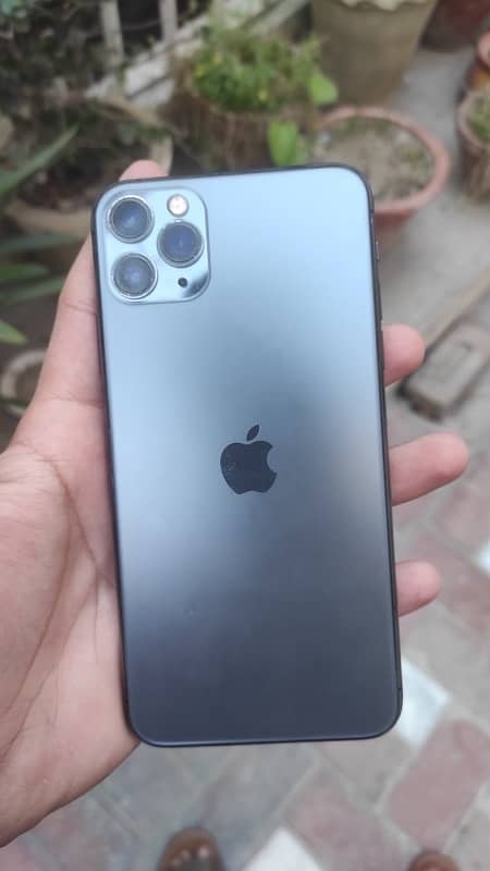 IPhone 11 Pro Max 0