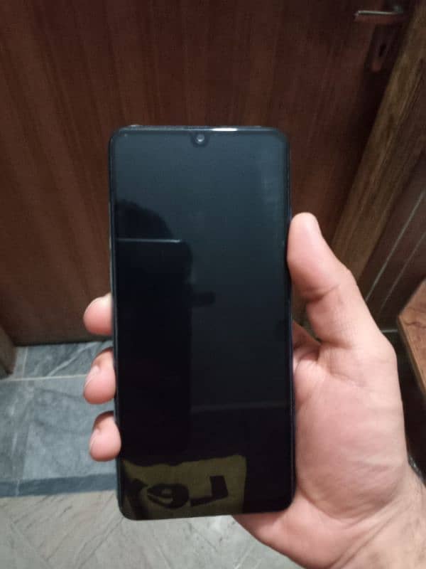 Samsung A32 with box amd charger 10/10 condition. 1