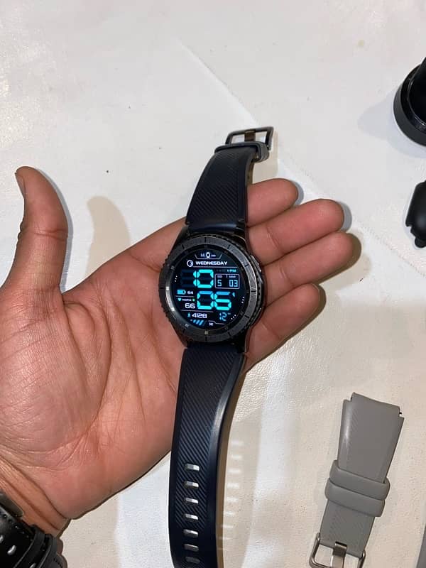 samsung watch 3 Frontire 10/10 condition 8