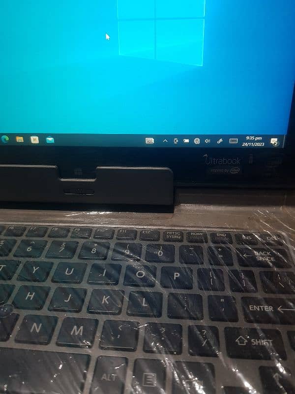 toshiba z10t-A cor i5 gin 4  128GB ssd msata1 only sim call 3