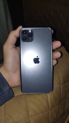 *IPHONE 11 PRO MAX*