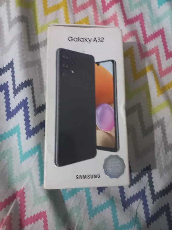 SAMSUNG A32 (6/128) 10