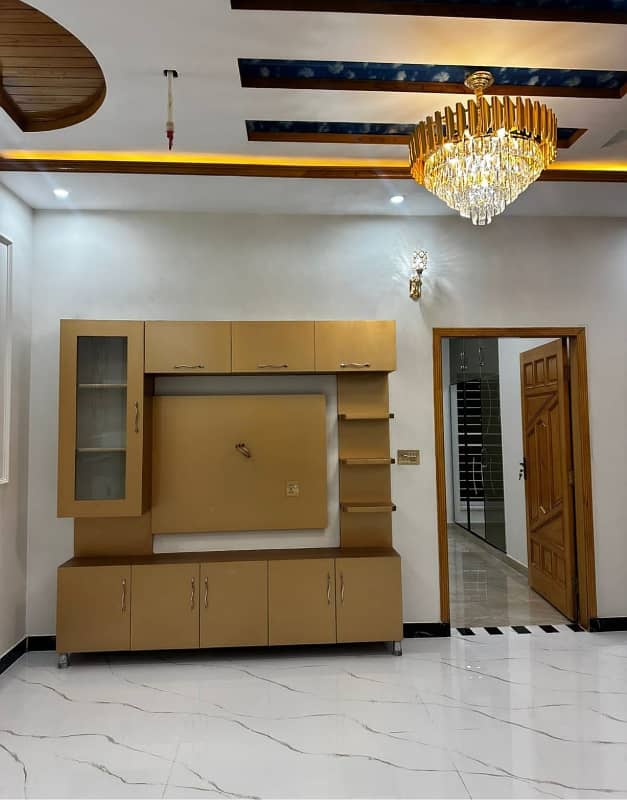 5 Marla Brand New Lower Portion For Rent In Park View City Lahore. 2