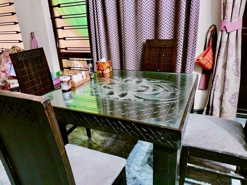 Dining Table for Sale Urgent 6