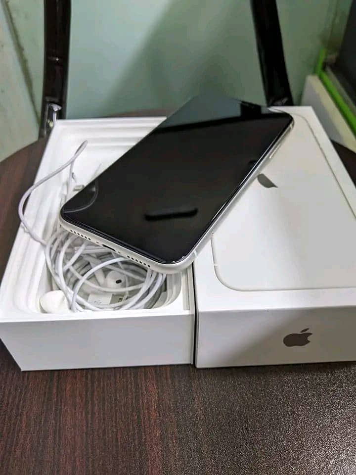 Apple iPhone 11 256 GB full box =03087951835 0