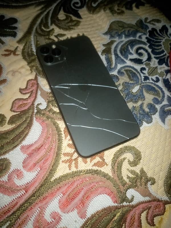 i Phone 11 Pro Max | Urgent Sale Final | 256 GB | Factory unlock 7