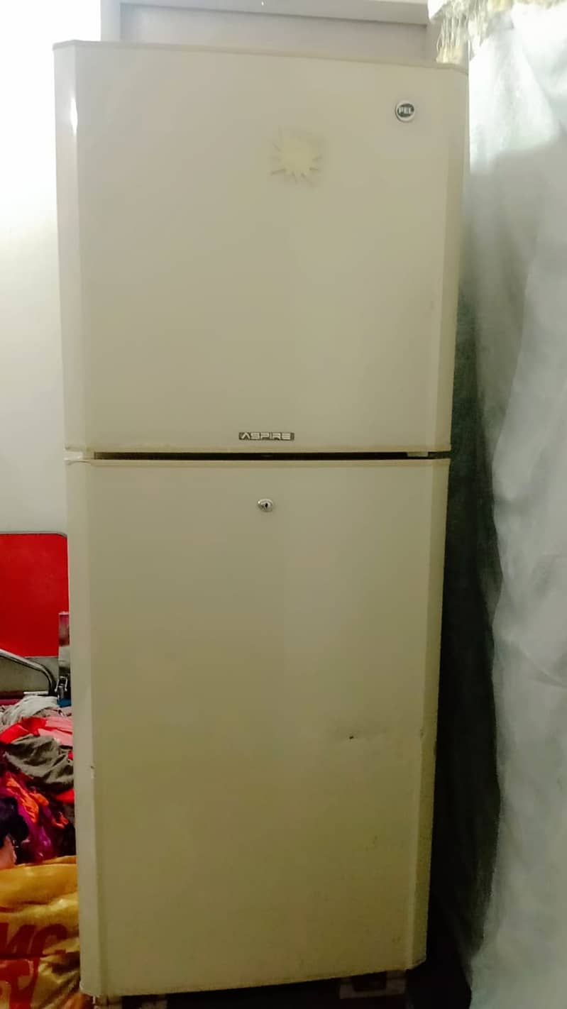 PELL Fridge For Sale 0