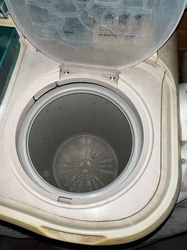 8kg Washing machine with dryer for Sale!! 2