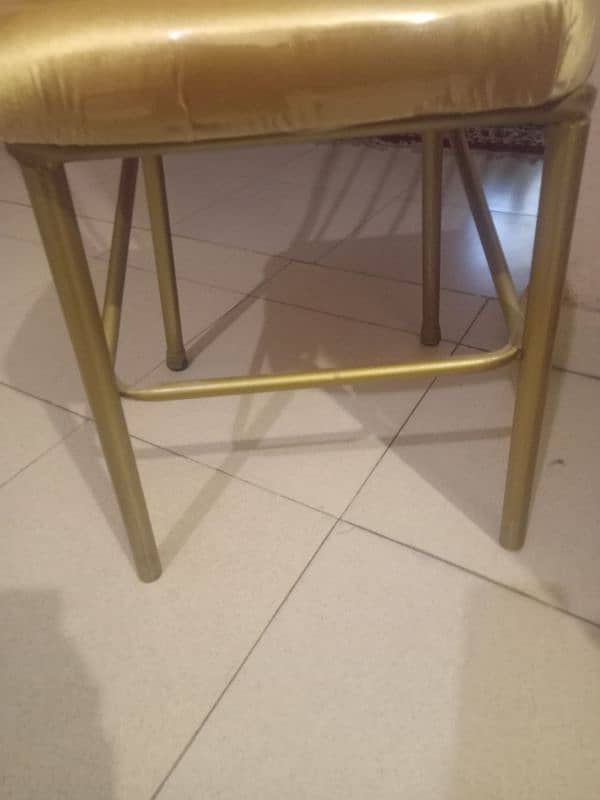 dining table 21000( (03332253905) Faisal 1
