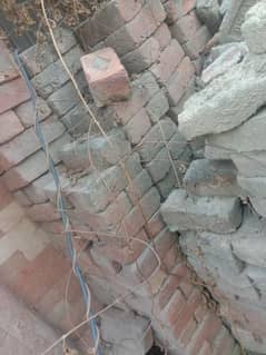 2000 new bricks for sale. . . 2000 نئی اینٹیں خریدنے کے لیے خریدار چاہیے