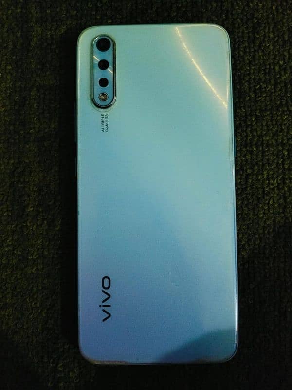 Vivo S1 4/128 Clean condition 4