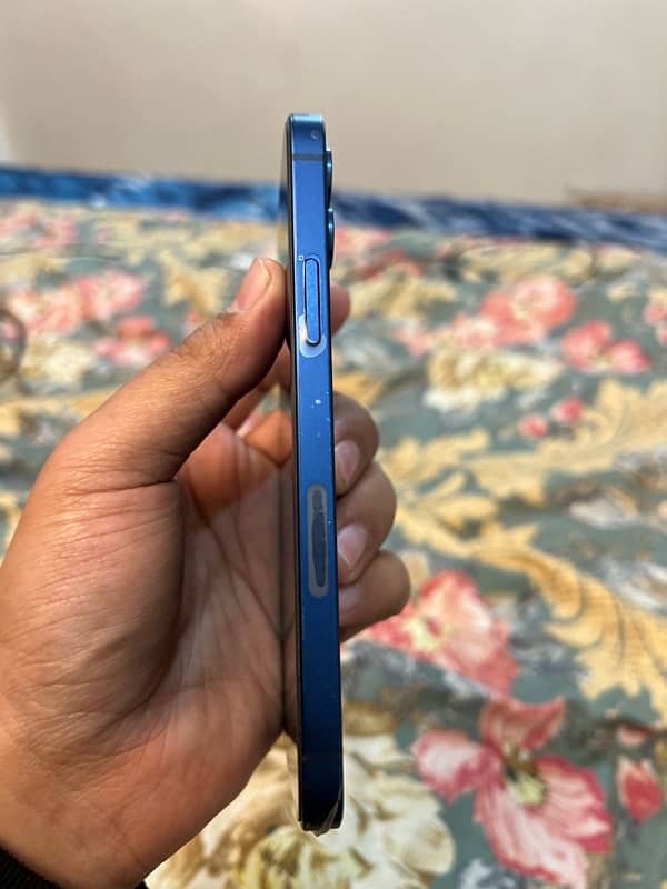 iphone 12 64Gb 86Batery health JV 10/9.5 condition waterpack phone 2