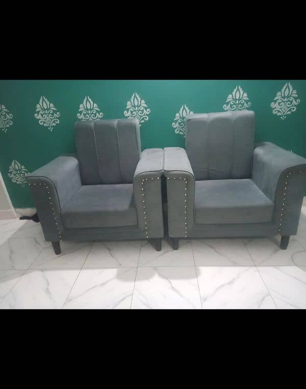 Sofa set 5 seater and cumbed 2