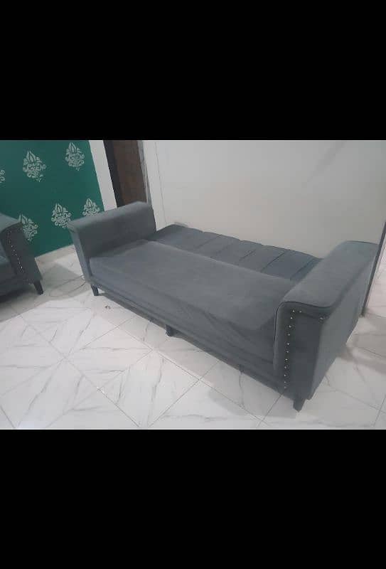 Sofa set 5 seater and cumbed 10