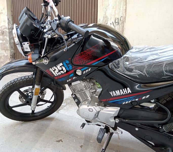 Yamaha YBR125G 2024 0