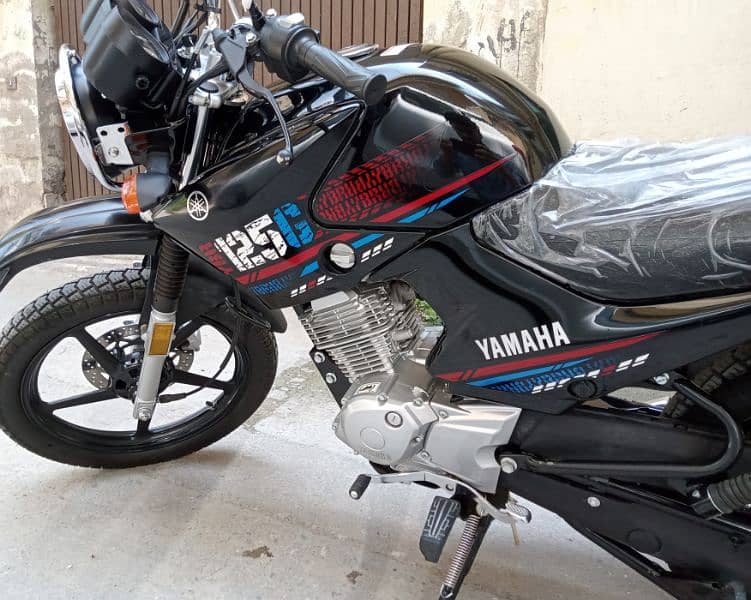 Yamaha YBR125G 2024 11