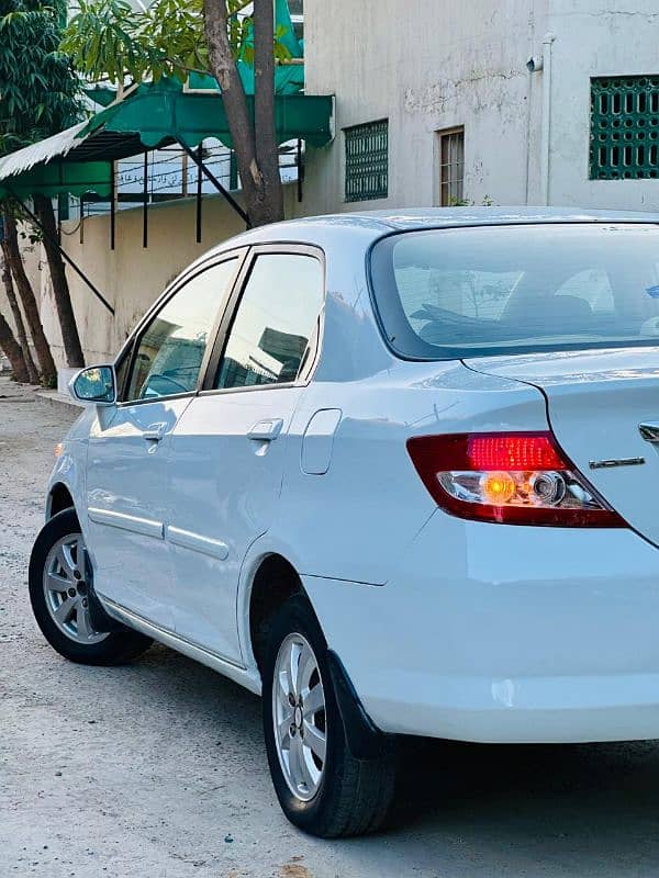 Honda City IDSI 2004 4