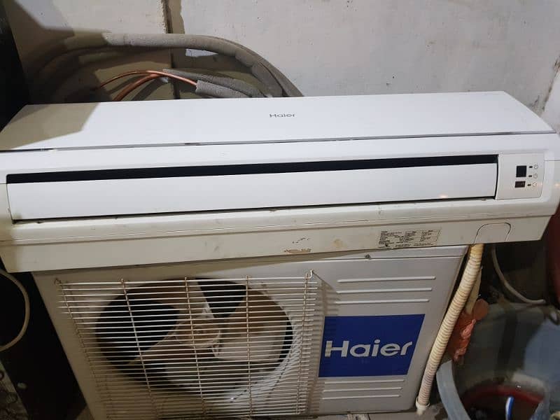 Haier 1.5 ton non invertor air conditioner 1