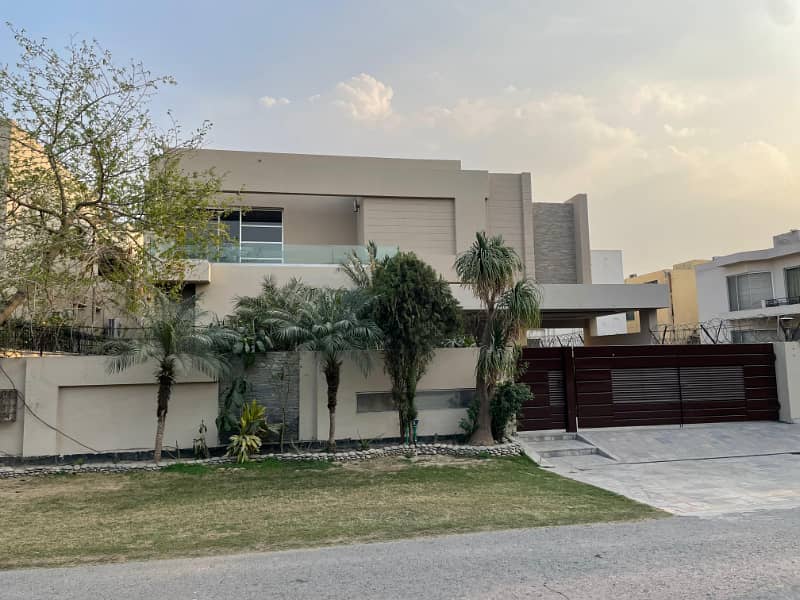 Slightly Use One kanal House For Sale DHA Phase 3 0