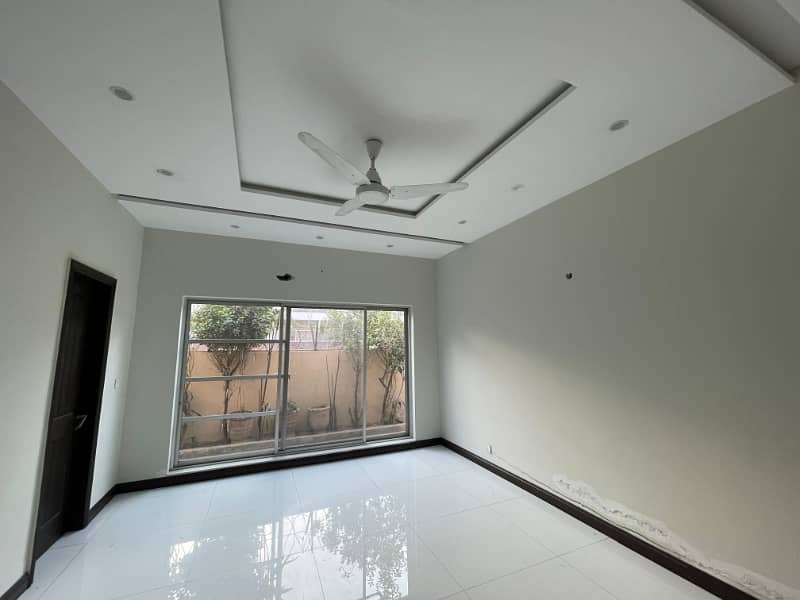 Slightly Use One kanal House For Sale DHA Phase 3 20