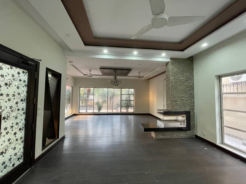 Slightly Use One kanal House For Sale DHA Phase 3 22