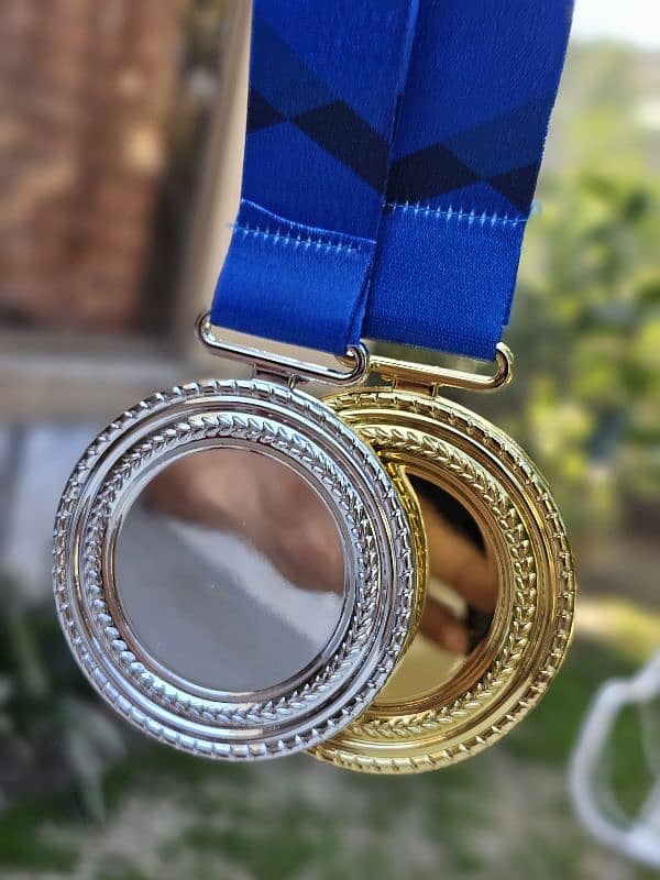 Customized Metal Medals for Sports, School, University, Event , Awards 4