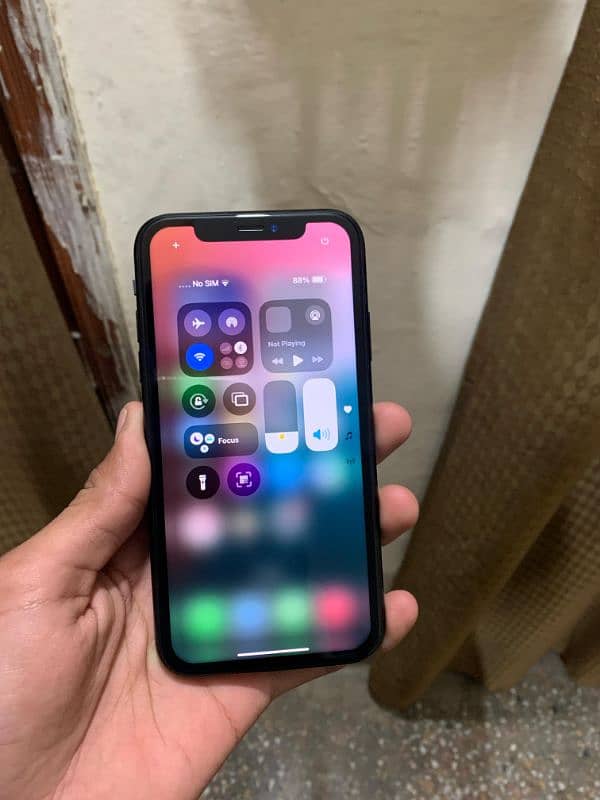 Iphone xr 128 GB factory unlocked. Exchange possible 03185146868 call 4