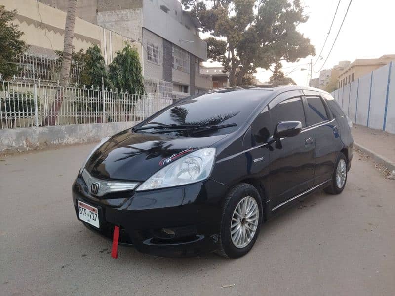 Honda Fit shuttule 2016 1 owner own engine mint condt btr freed aqua 7