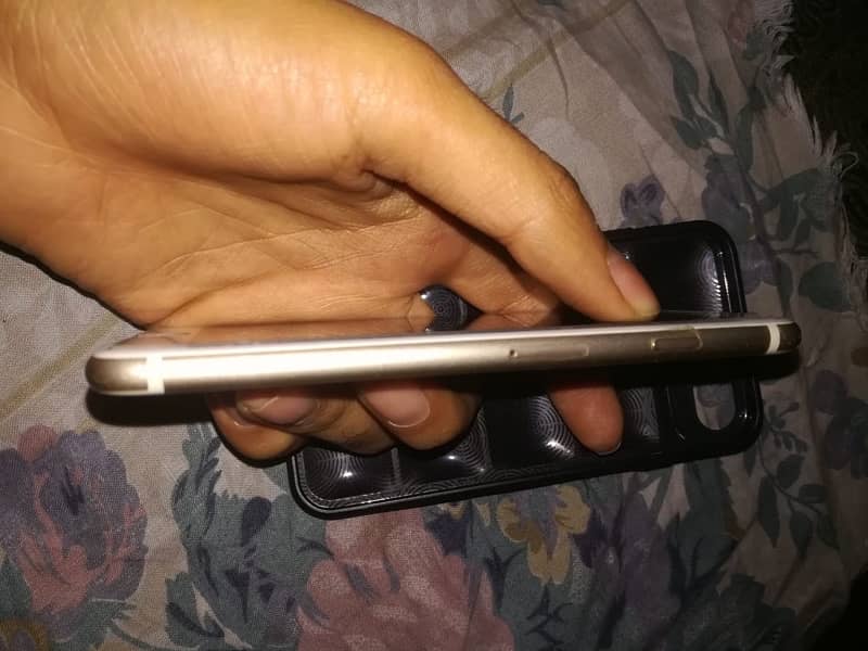 128 gb bypass phone water pack 10/10 condition 1