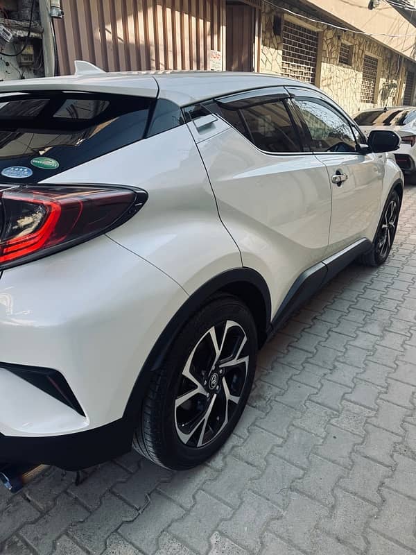 Toyota C-HR 2018 4