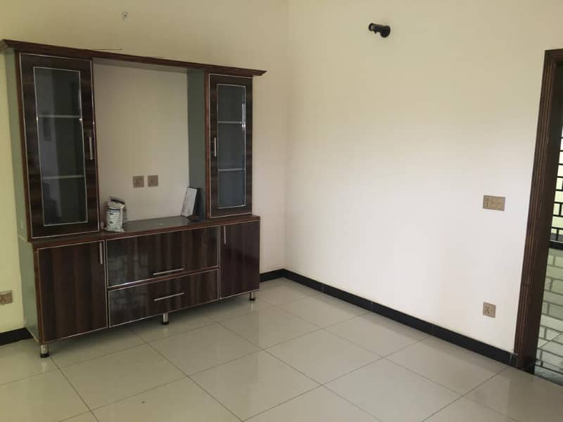 5 Marla 1st Floor Flat For Sale In R-Block Khayaban-e-Amin Society Lhr. 5